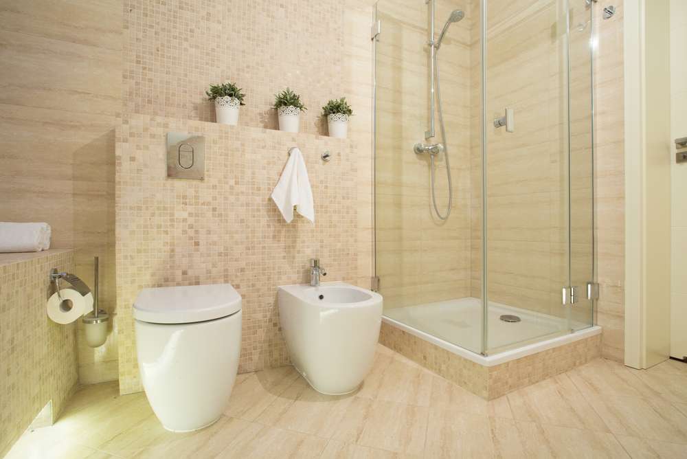 Useful Tips To Clean Your Glass Shower Doors. 2 Glass Shower Door